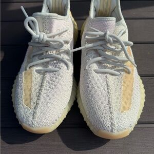 Yeezy Sneakers Size 9